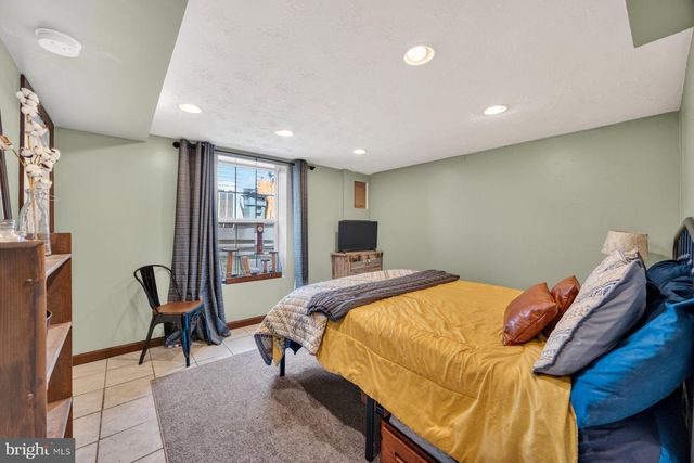 5233 DEWITT RD, Arbutus, MD 21227