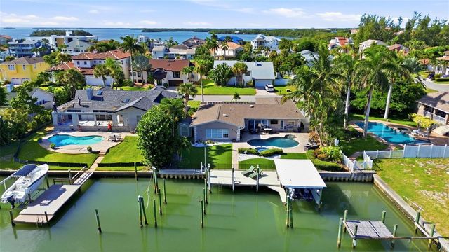 137 12TH STREET E, Tierra Verde, FL 33715