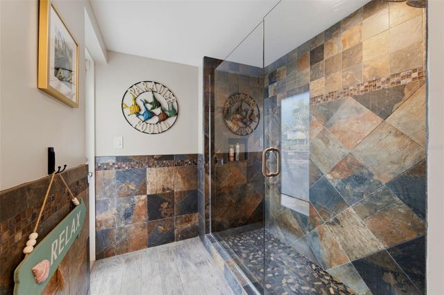 137 12TH STREET E, Tierra Verde, FL 33715