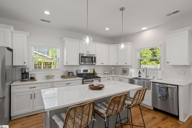 12 Harris Lane, Greenville, SC 29607