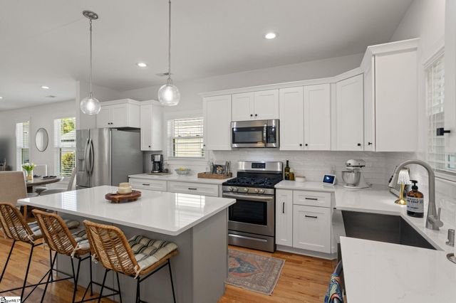 12 Harris Lane, Greenville, SC 29607