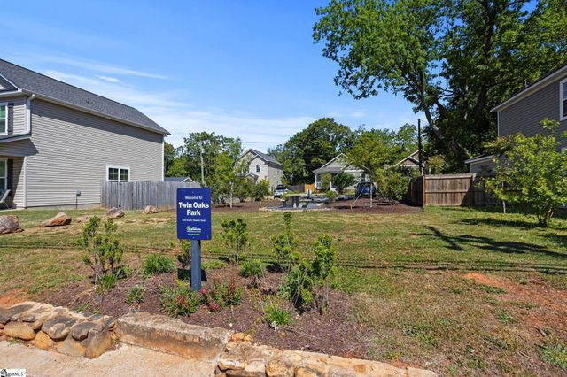 12 Harris Lane, Greenville, SC 29607