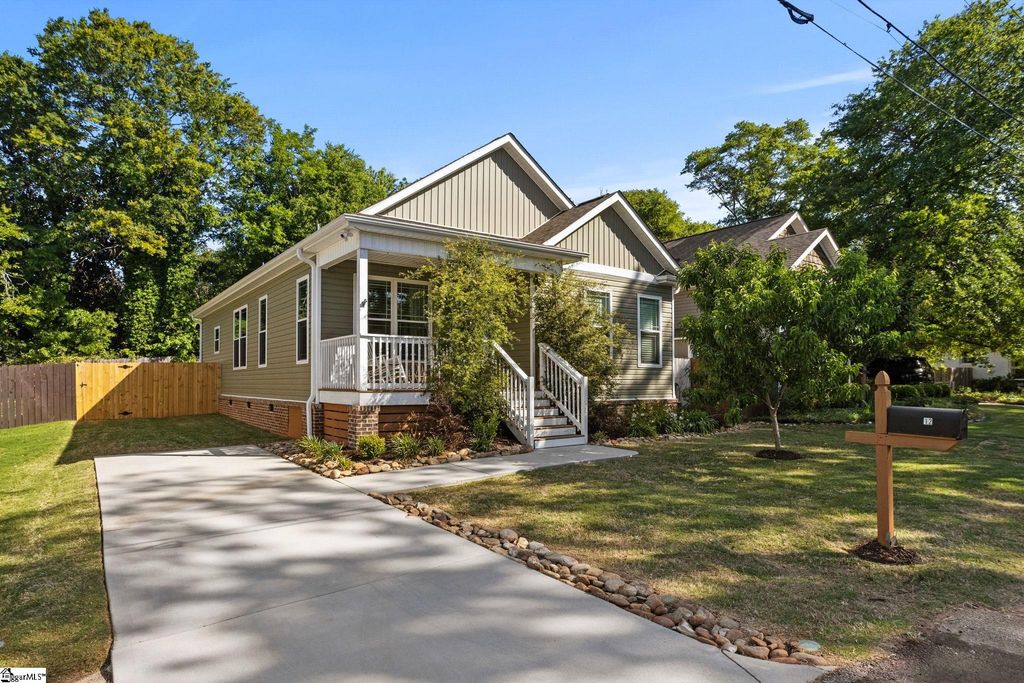 12 Harris Lane, Greenville, SC 29607