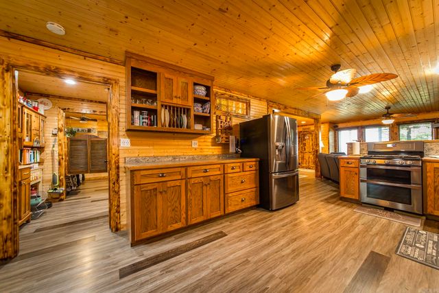 4 Long Hill Rd., Higden, AR 72067