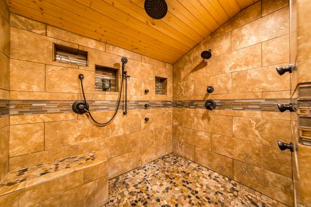 4 Long Hill Rd., Higden, AR 72067