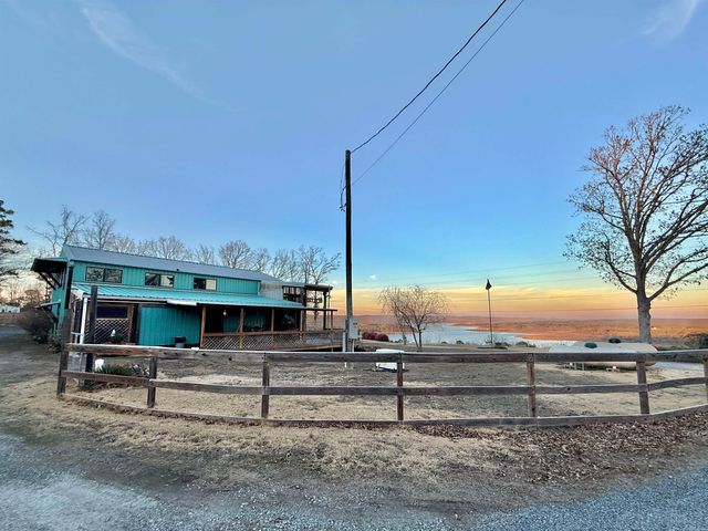 4 Long Hill Rd., Higden, AR 72067