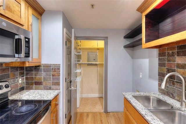 2465 Main Street 302, East Point, GA 30344