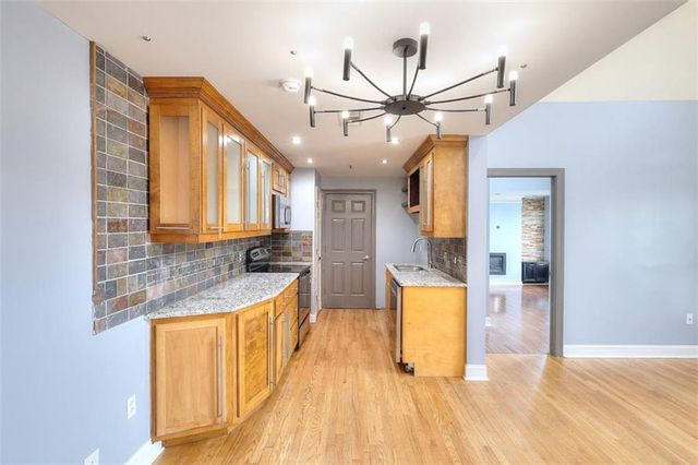 2465 Main Street 302, East Point, GA 30344
