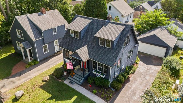 71 School Street, Fairfield, CT 06824