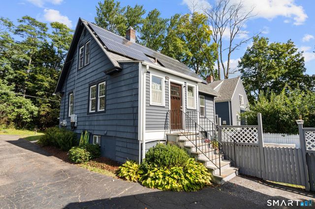 71 School Street, Fairfield, CT 06824
