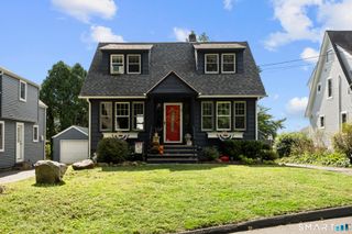 71 School Street, Fairfield, CT 06824