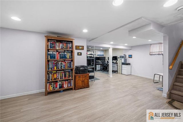 325 Willowbrook Drive, North Brunswick, NJ 08902