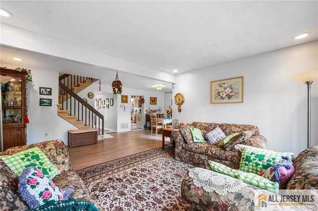 325 Willowbrook Drive, North Brunswick, NJ 08902
