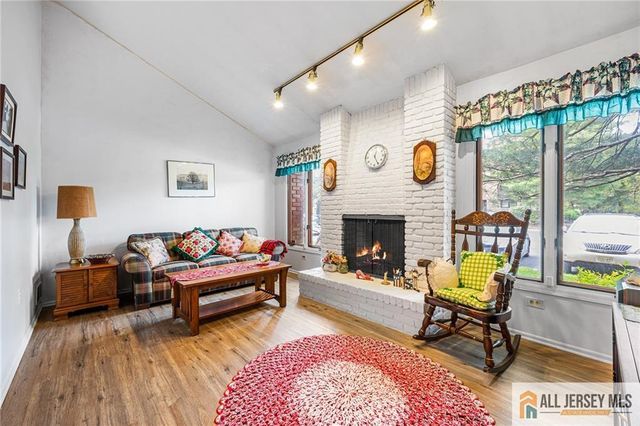 325 Willowbrook Drive, North Brunswick, NJ 08902