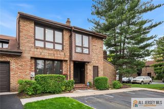 325 Willowbrook Drive, North Brunswick, NJ 08902