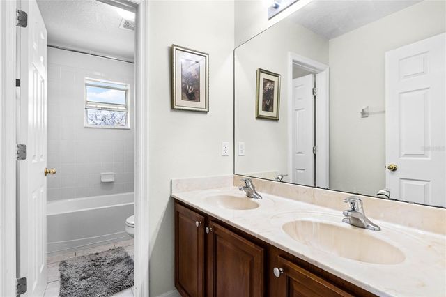 1907 LAKEVIEW WAY, Kissimmee, FL 34759
