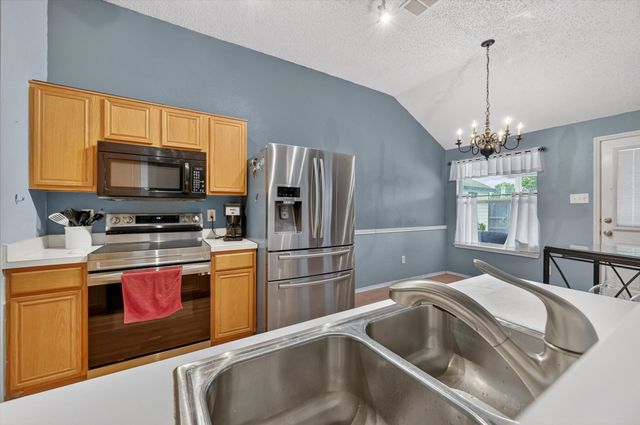 1001 Ridge Top Drive, Burleson, TX 76028