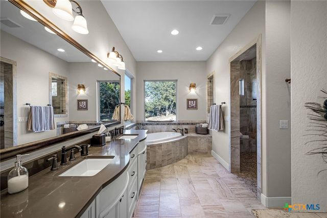 1420 Capitare, New Braunfels, TX 78132