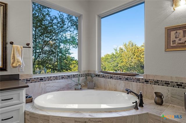 1420 Capitare, New Braunfels, TX 78132