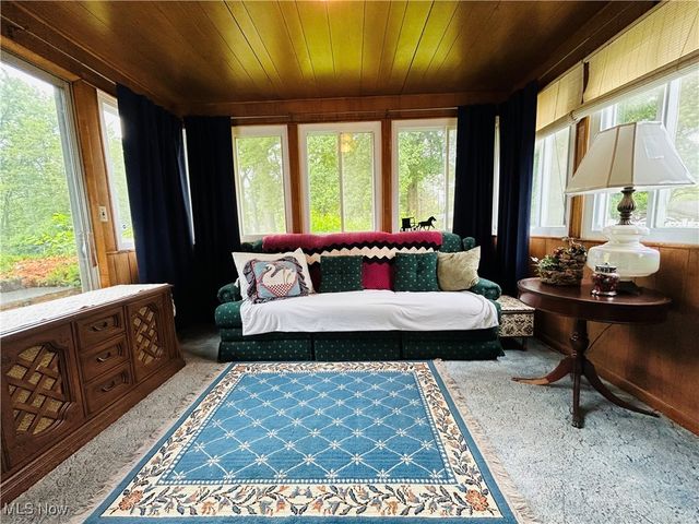 1034 Southeast Avenue, Tallmadge, OH 44278