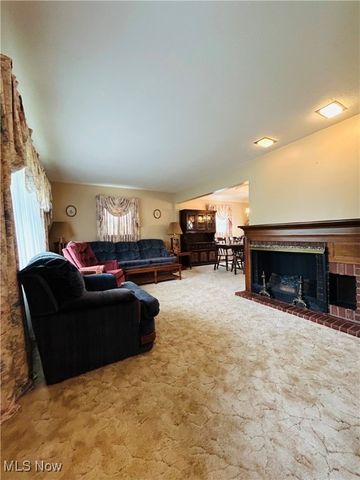 1034 Southeast Avenue, Tallmadge, OH 44278