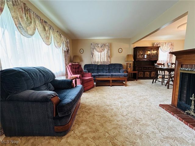 1034 Southeast Avenue, Tallmadge, OH 44278