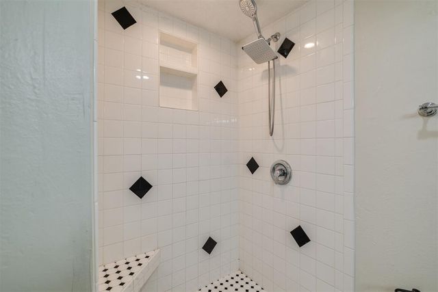 2628 N Ann Arbor Avenue 102, Oklahoma City, OK 73127