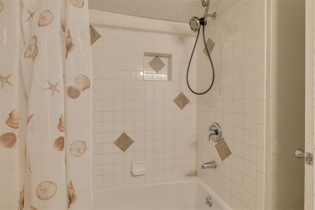 2628 N Ann Arbor Avenue 102, Oklahoma City, OK 73127