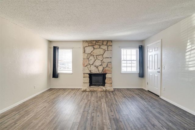 2628 N Ann Arbor Avenue 102, Oklahoma City, OK 73127