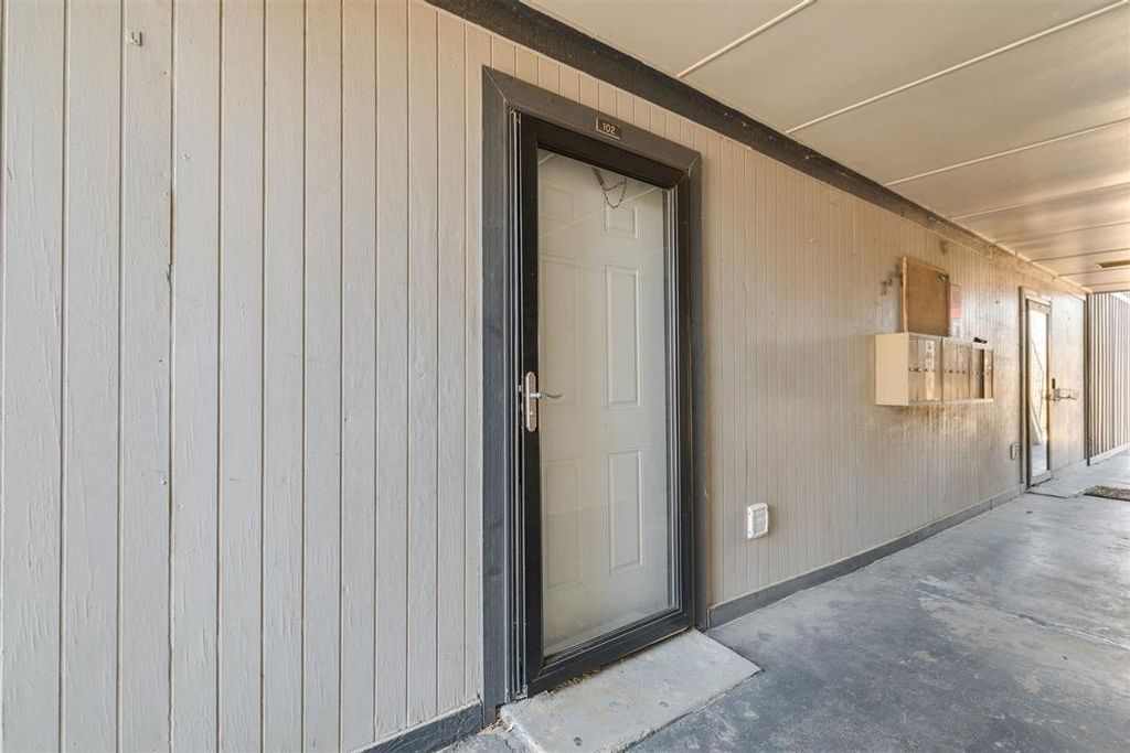 Image 2 of property listing at 2628 N Ann Arbor Avenue 102, Oklahoma City, OK 73127