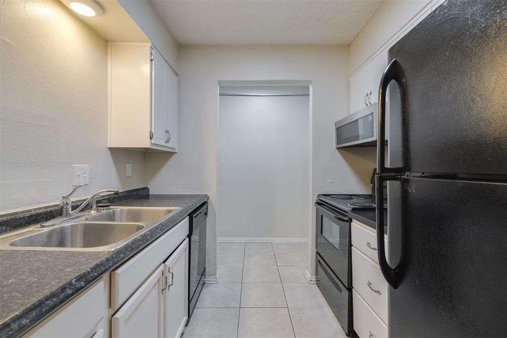 Image 11 of property listing at 2628 N Ann Arbor Avenue 102, Oklahoma City, OK 73127