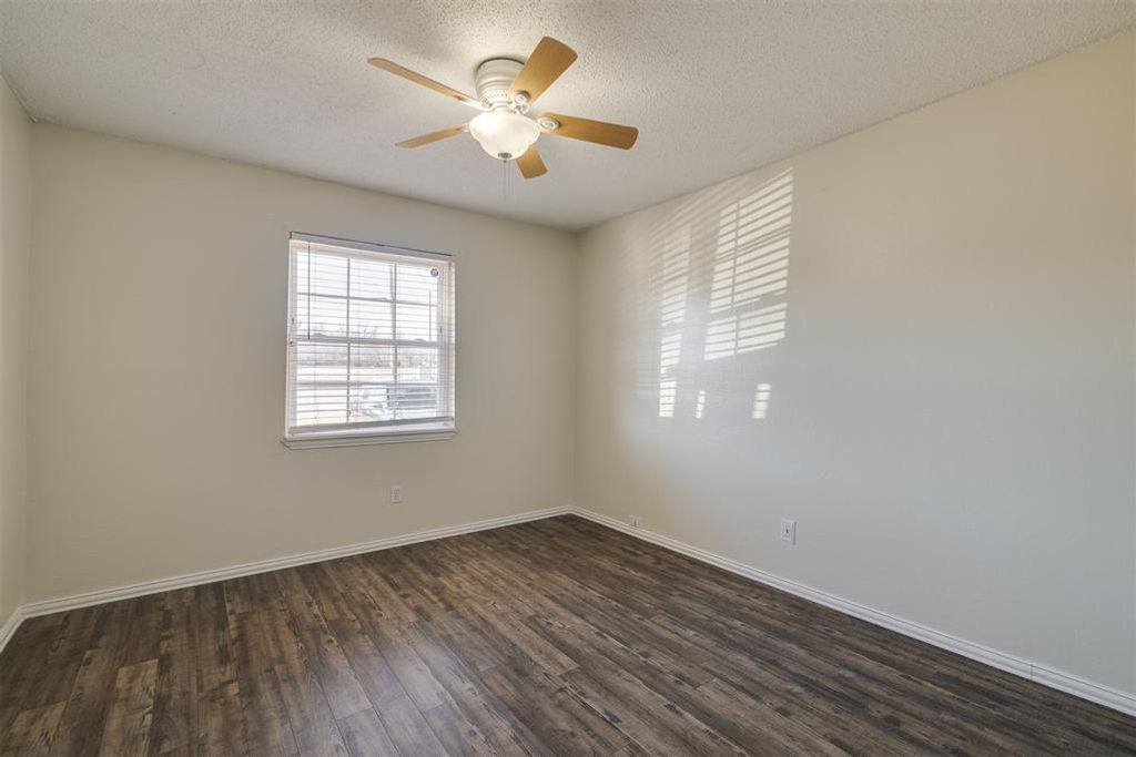 Image 12 of property listing at 2628 N Ann Arbor Avenue 102, Oklahoma City, OK 73127