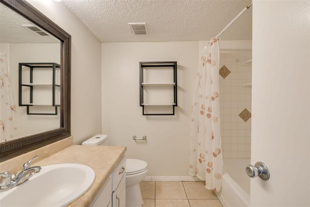 Image 31 of property listing at 2628 N Ann Arbor Avenue 102, Oklahoma City, OK 73127