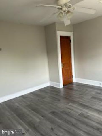 216 WASHBURN AVE, Baltimore, MD 21225