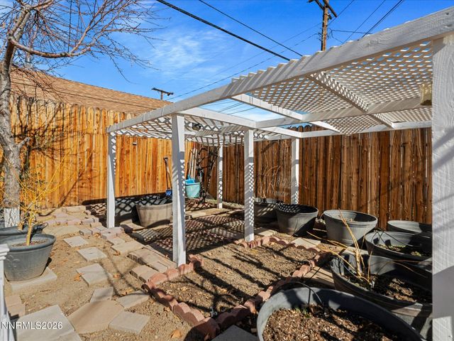 1540 Tyler Way, Sparks, NV 89431