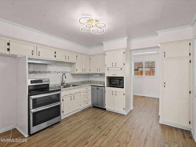 1540 Tyler Way, Sparks, NV 89431