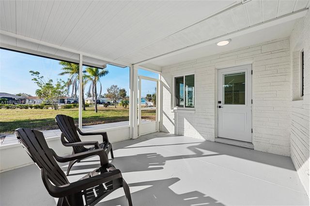 105 12th St SW, Other City - In The State Of Florida, FL 33570