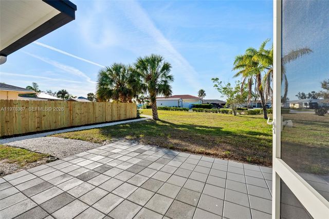 105 12th St SW, Other City - In The State Of Florida, FL 33570