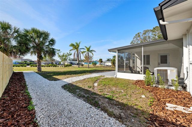 105 12th St SW, Other City - In The State Of Florida, FL 33570