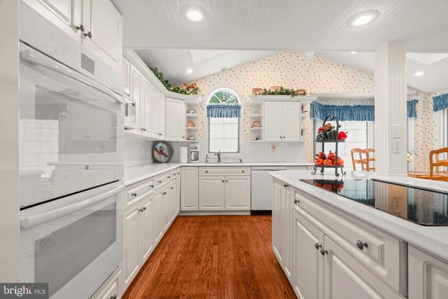 259 SCHAN DR, Southampton, PA 18966