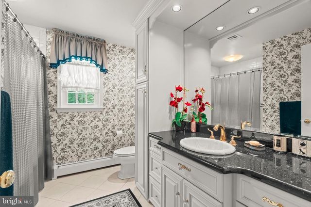 259 SCHAN DR, Southampton, PA 18966