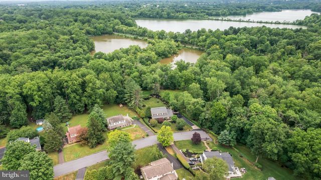259 SCHAN DR, Southampton, PA 18966