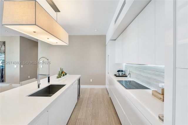 102 24th St PH-1612, Miami Beach, FL 33139