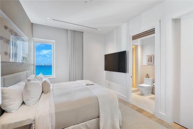 102 24th St PH-1612, Miami Beach, FL 33139