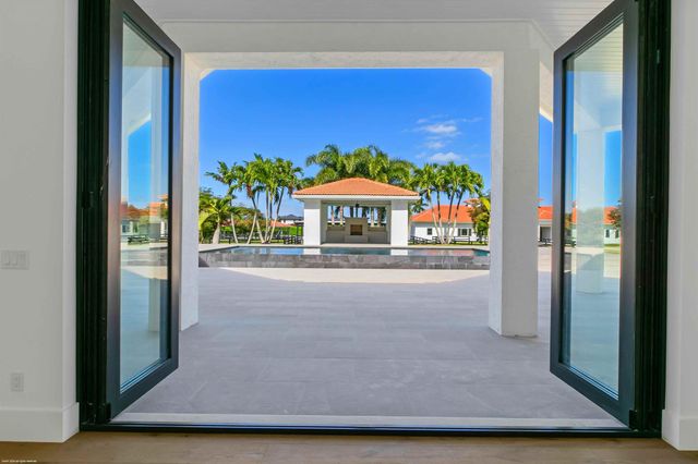 15293 Sunnyland Lane, Wellington, FL 33414