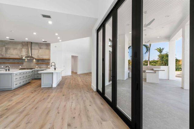 15293 Sunnyland Lane, Wellington, FL 33414