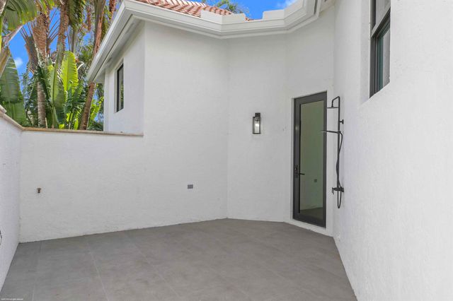 15293 Sunnyland Lane, Wellington, FL 33414