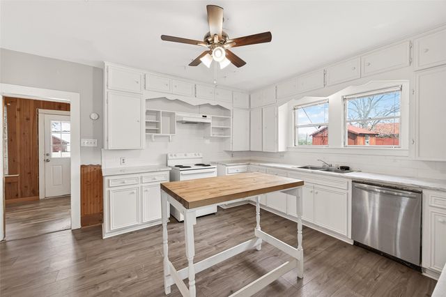 1603 Blase Road, Rosenberg, TX 77471