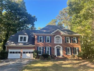 5450 Heathridge Terrace, Johns Creek, GA 30097