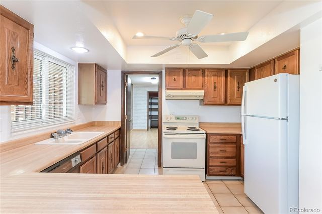 10064 W Lake Drive, Littleton, CO 80127